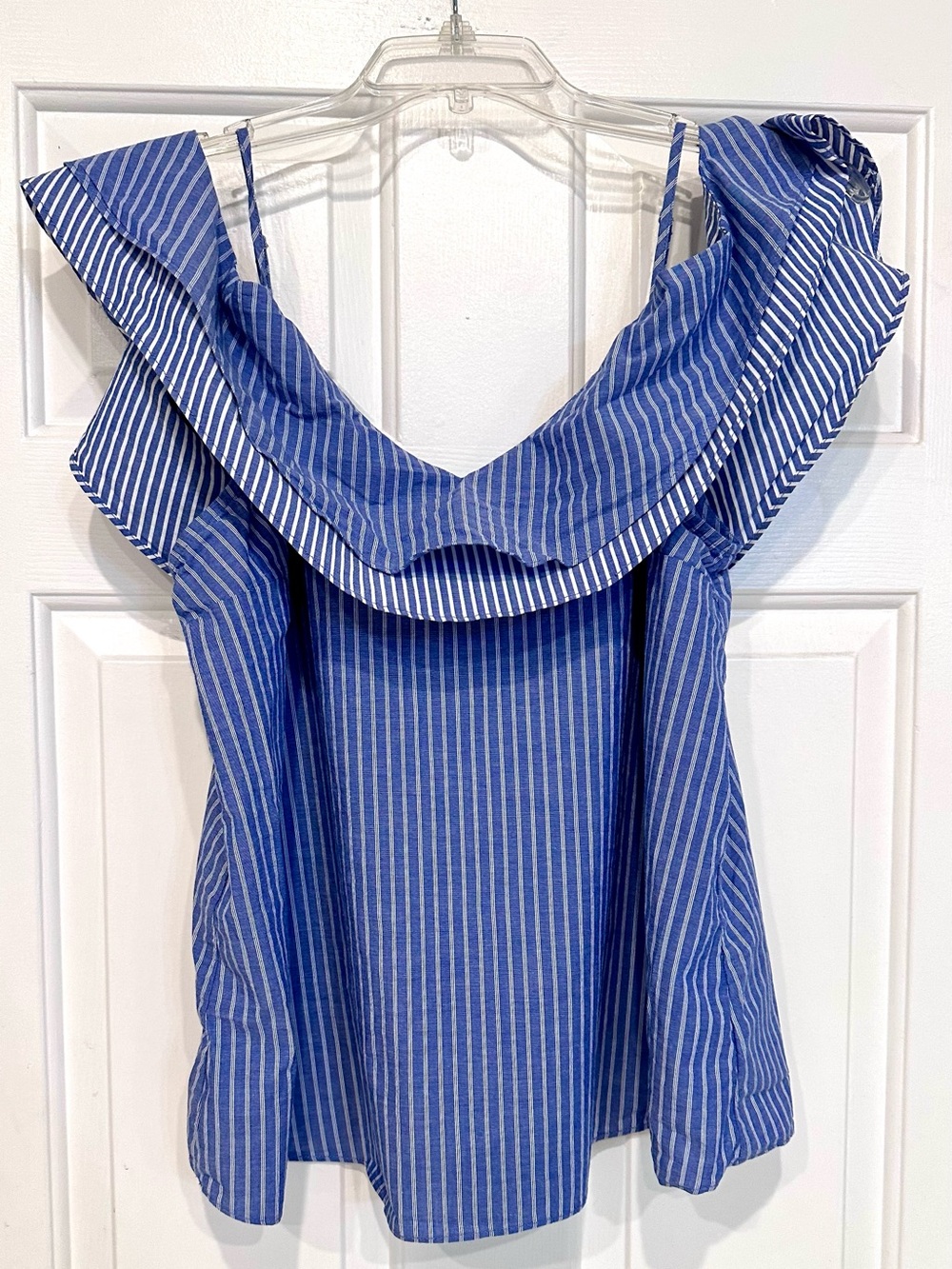 A New Day Blue & White Striped Cold Shoulder Ruffle Top – Size XL